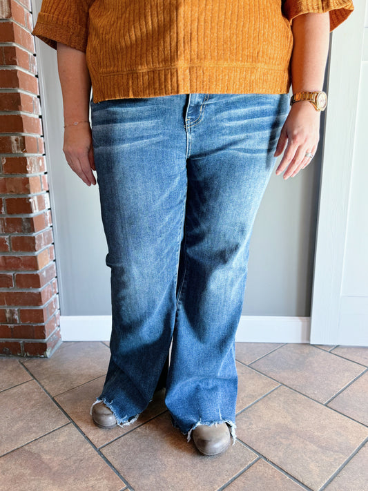 Curvy Della's Mid Rise Flare Jeans