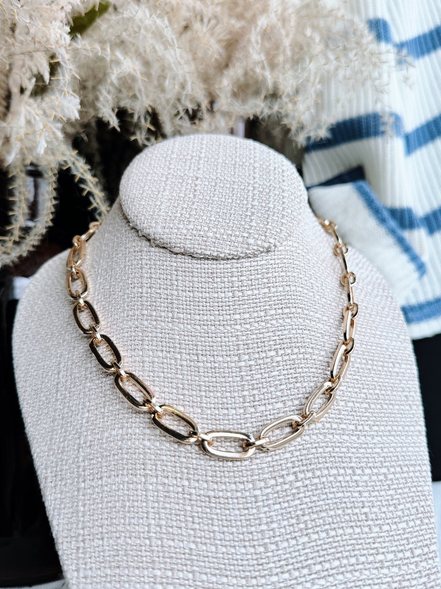Gold Open Oval Chain Necklace