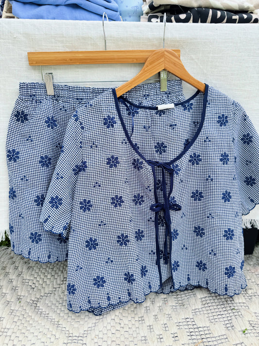 Navy Floral Eyelet Set